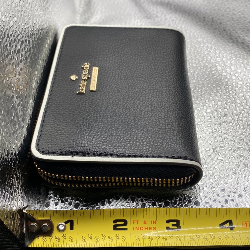 Kate Spade wallet - Picture 6 of 6